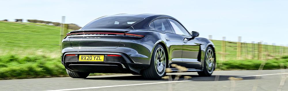 porsche taycan turbo tech & specifications