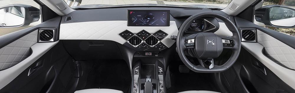 ds 3 crossback tense review