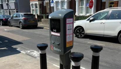 Believ on-street charge point