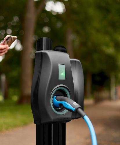 On-street charging in the UK - Connected Kerb