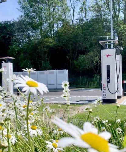 IONITY Lewes - credit ZM user Electrohead