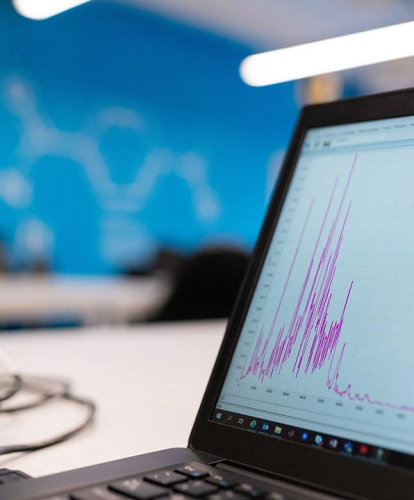 Graph on laptop - header image