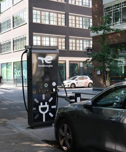 TotalEnergies begins delivery of TfL rapid and ultra-rapid charging rollout across London