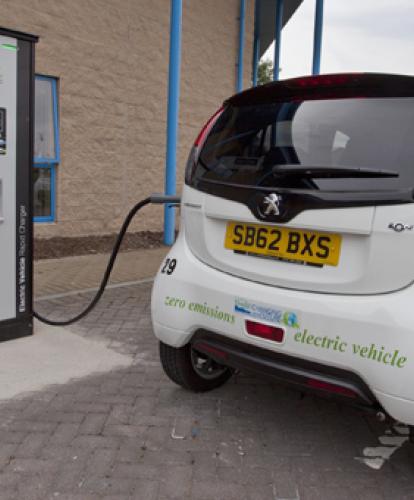 Evolt units for three new Dundee charging hubs