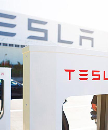 4th UK Supercharger now live in Canary Wharf