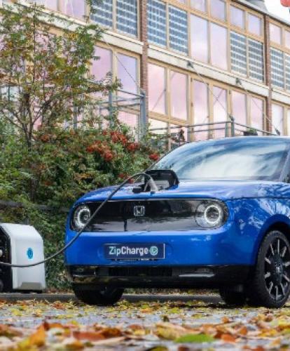 ZipCharge wins Decarbonising Cities Award at CogX Festival 2022