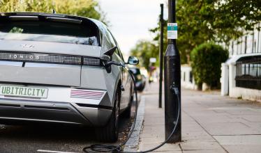 ubitricity Lamppost Chelsea Shell Recharge