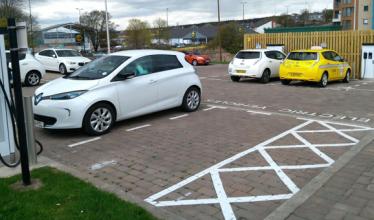 Dundee rolls out charging hubs