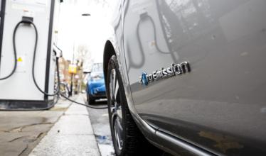 Charge point boost for EV taxi firms in West Yorkshire