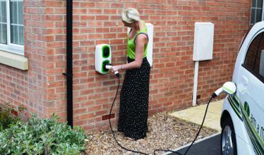 NHS Fleet Solutions Team Up with Rolec EV