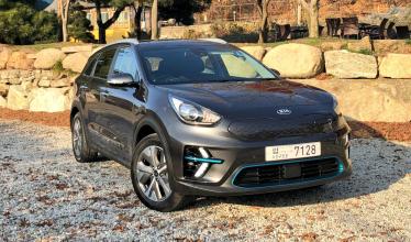 Kia e-Niro first EV to win What Car Car of the Year award