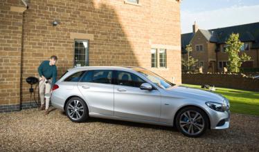 Mercedes picks Chargemaster for home charging deal