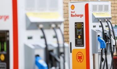NewMotion and Greenlots to become Shell Recharge Solutions