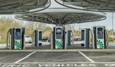 Polar rolls out contactless payment on rapid chargers
