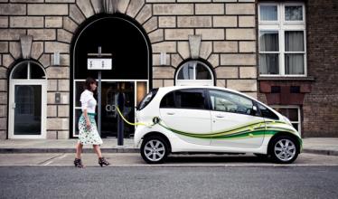 Worcestershire council calls for more electric car charging points