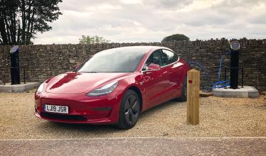 EVs account for record 32% market share in April