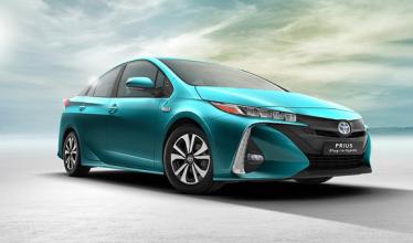 Toyota unveils Prius Prime PHEV
