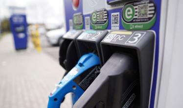 UK surpasses 15,000 charging locations on Zap-Map