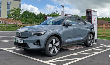 Three quarters of a million EVs on UK roads