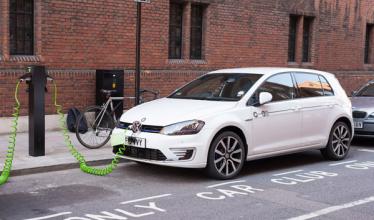 Zipcar adds Golf GTE to London fleet