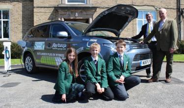 Students learn about Outlander PHEV