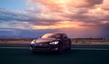 World electric car speed record set by Tesla Model S P85D