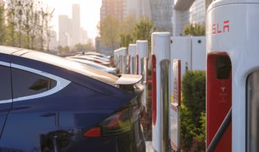 Tesla opens ten Supercharger locations for EV drivers in Holland
