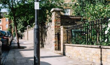 ubitricity installs its first lamppost chargers in Dublin