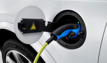 New Volvo XC90 to feature plug-in hybrid engine