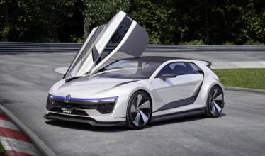 Volkswagen unveils plug-in hybrid Golf GTE Sport concept