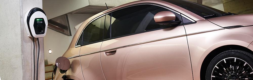 How long does it take to charge a Fiat 500