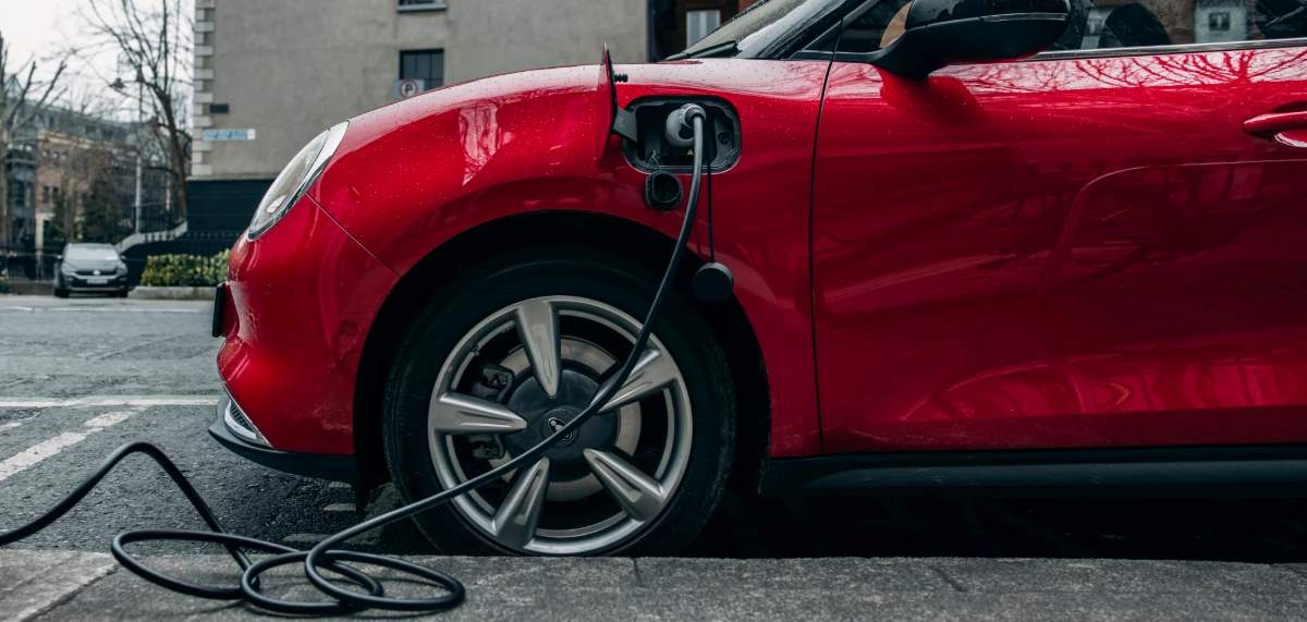 Charging an Ora Funky Cat at home