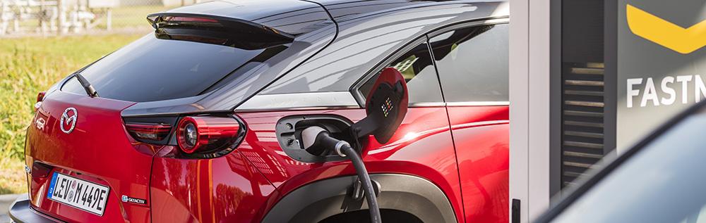 Charging a Mazda MX-30 on public networks