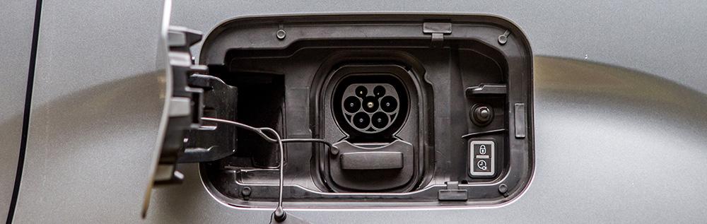 How to charge a Citroen e-Berlingo