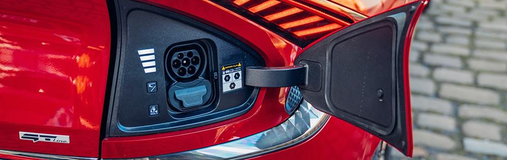 How to charge a Kia EV6