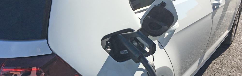 How long does it take to charge a VW e-Golf?