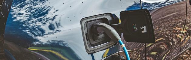 How long does it take to charge a BMW i3