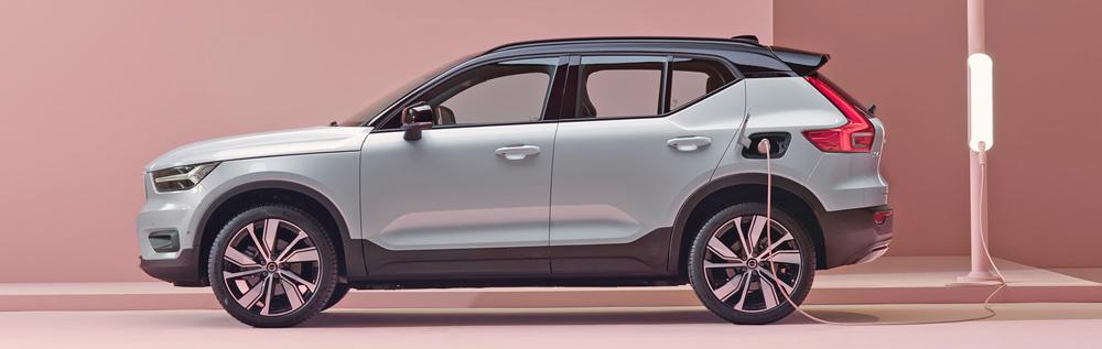 Charging a Volvo XC40 Recharge on public networks