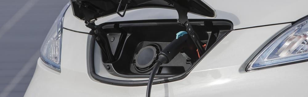 Charging a Nissan e-NV200 at home