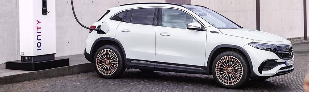 Charging a Mercedes Benz EQA on public networks