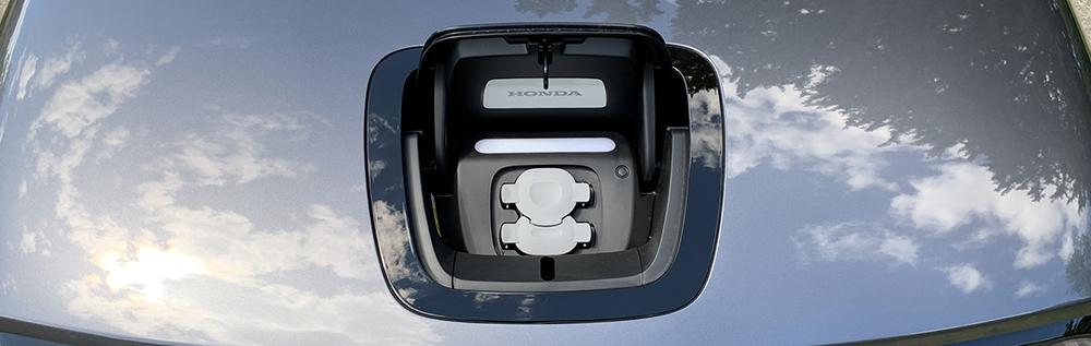How to charge an Honda e