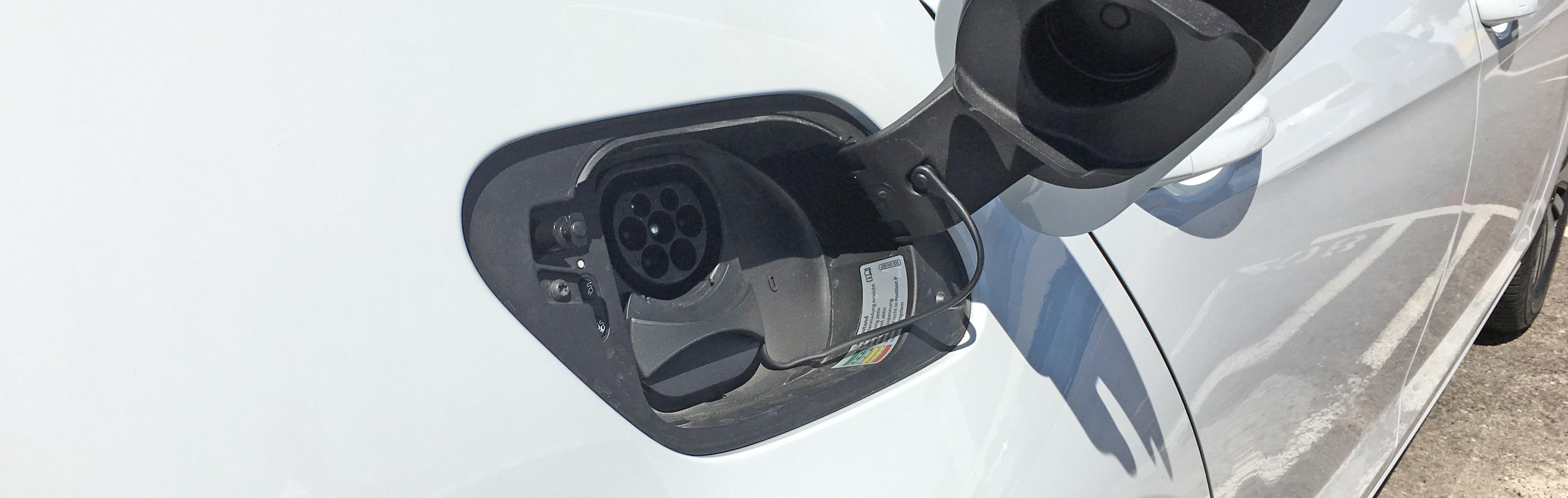 How to charge a VW e-Golf