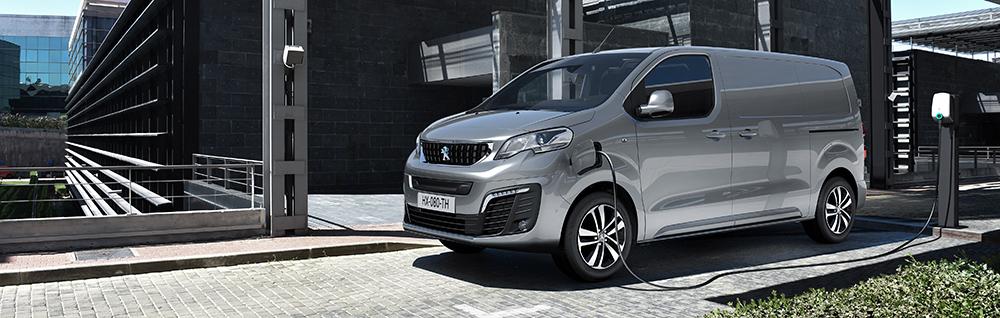 Charging a Peugeot e-Expert on public networks